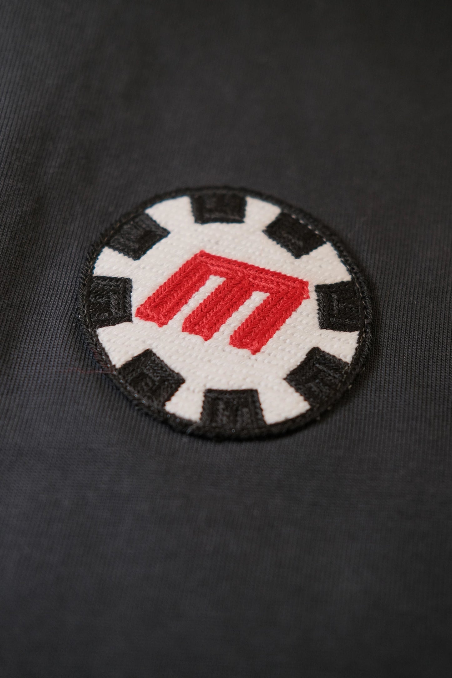 玩偶姐姐「夜幕街機廳」休閒褲 閃電刺繡 正版聯名 xxDoll 限量系列