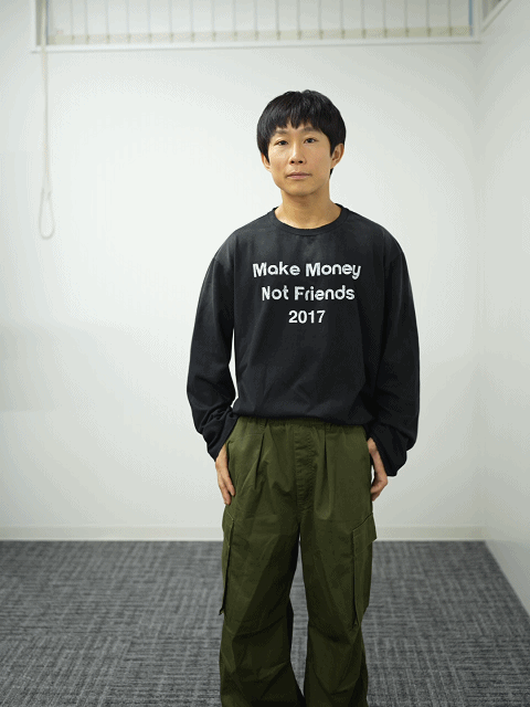 童帝同款 水洗做舊「賺錢不交朋友」長袖 T 恤 微破 經典標語 MMNF