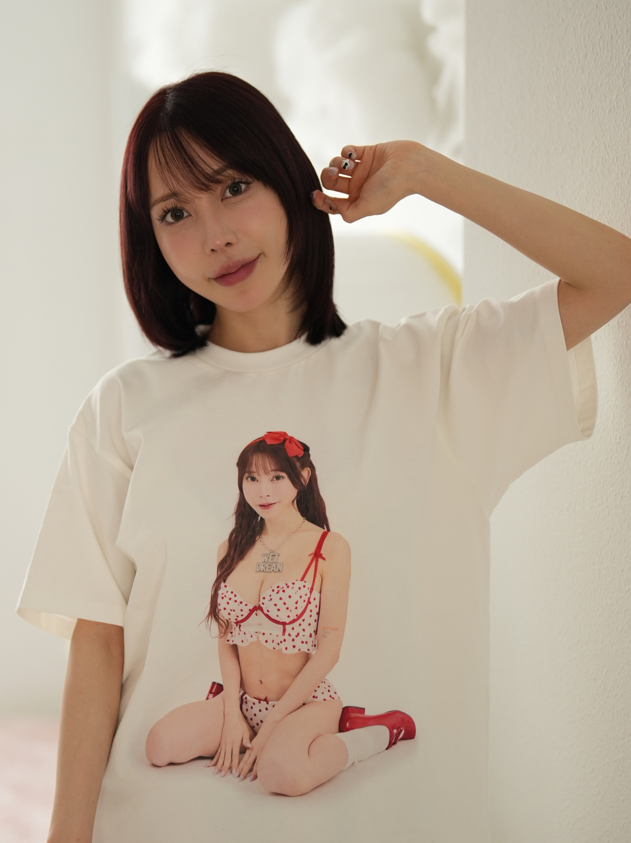 七瀨愛麗絲「紅絲絨物語」T恤 正版聯名 限量系列
