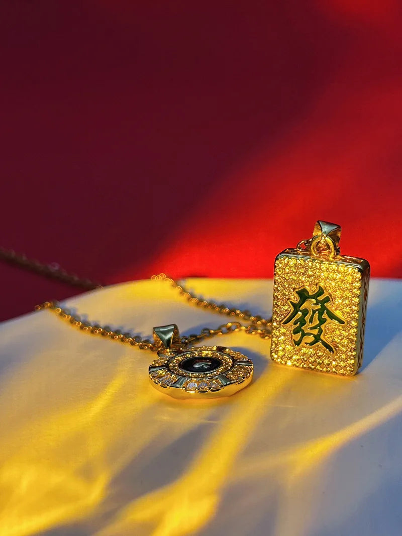彩琉璃「鎏金籌碼/發財麻將 🀅」鎖骨疊戴項鍊