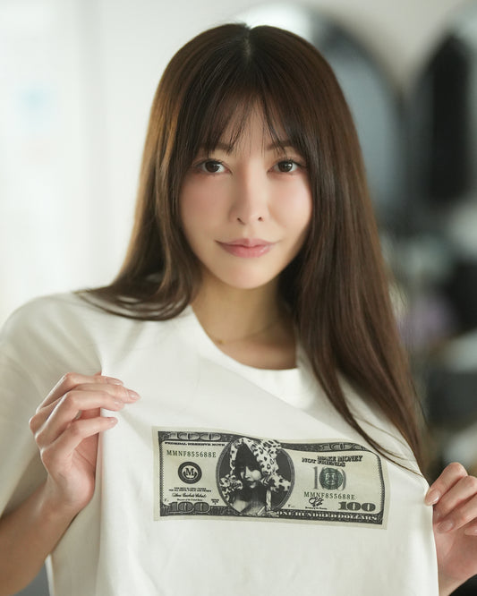 森日向子「八方來財 100 Bucks」美金 T 恤 正版授權 限量聯名